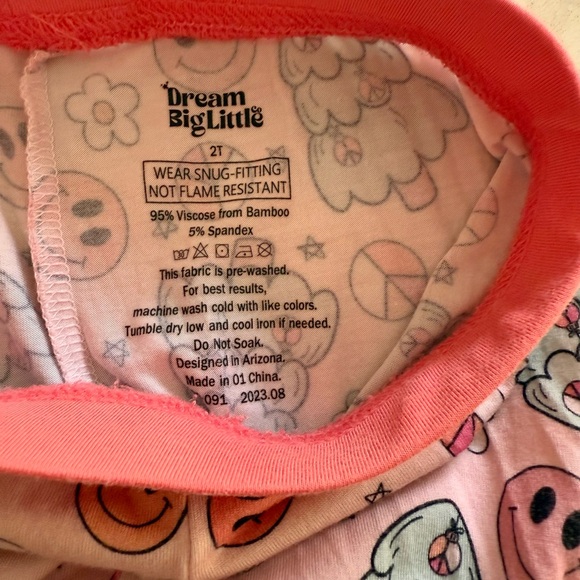 Dream Big Little Co Christmas Tree Peace Pajamas - Picture 3 of 5